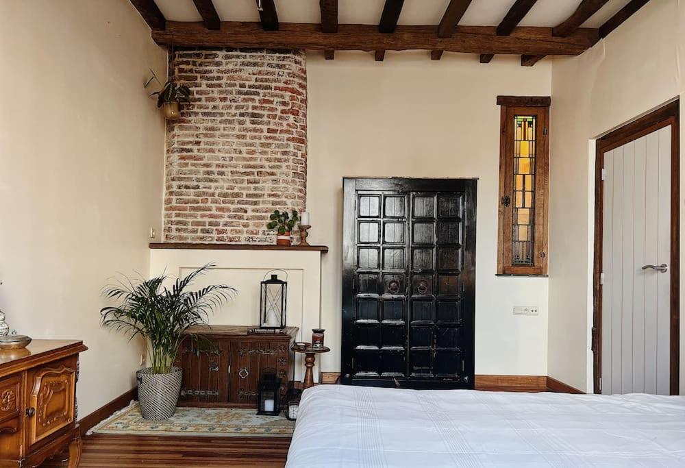 Romantic Unesco Medieval House In The City Center Ghent Exterior photo